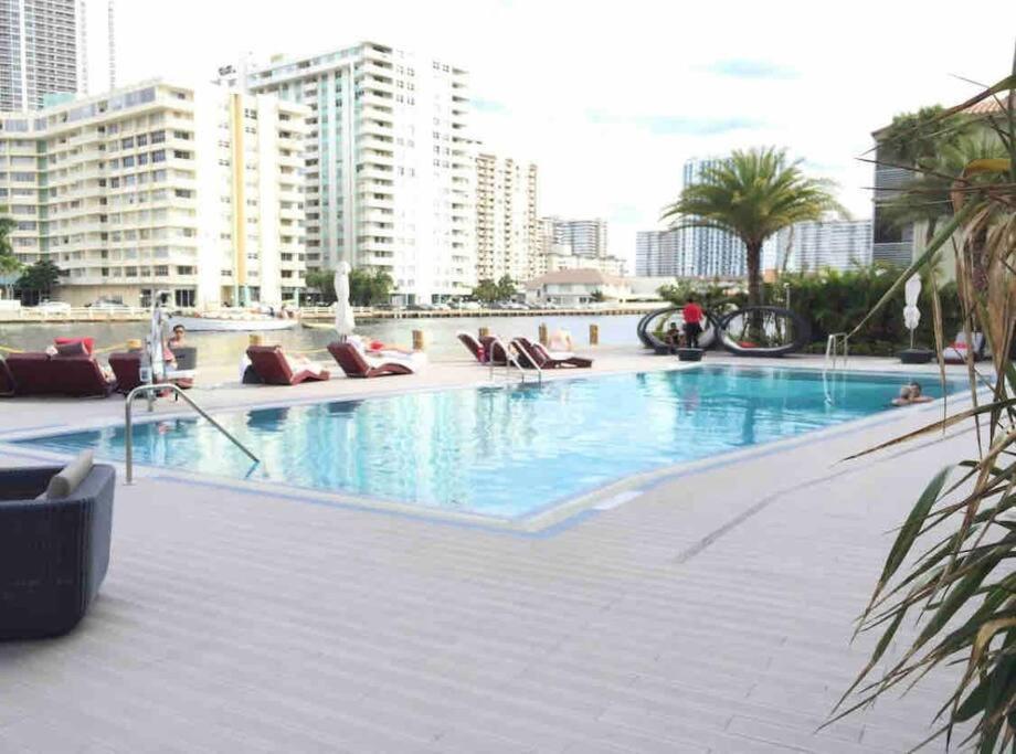 Beachwalk 1B 1B Incredible View Apartment 14 A Hallandale Beach Exterior foto
