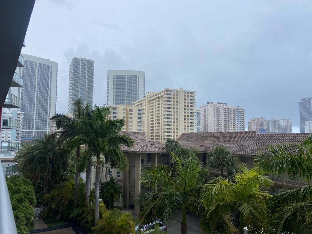Beachwalk 1B 1B Incredible View Apartment 14 A Hallandale Beach Exterior foto